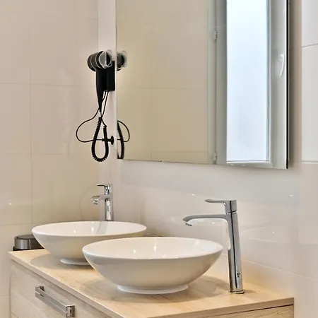 Luxueux Porte Maillot - -ii * Neuilly-sur-Seine